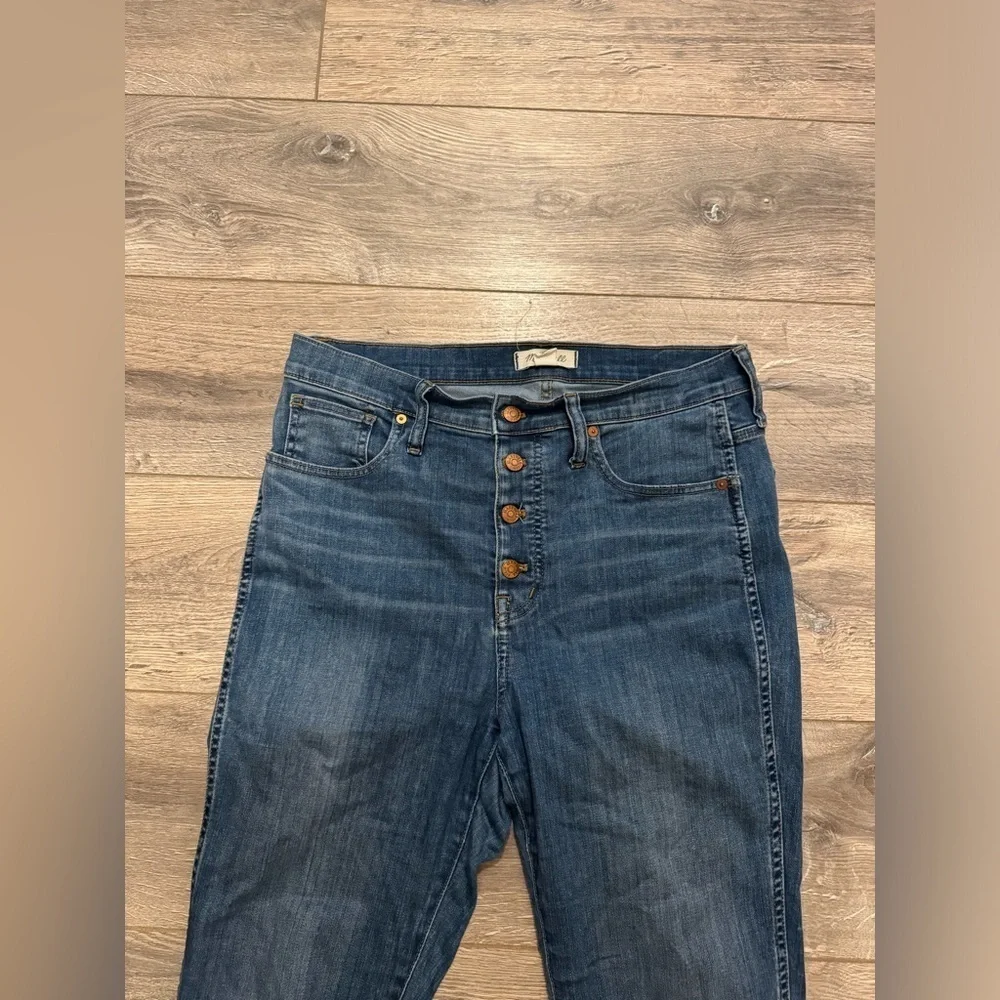 Madewell 10" High -Rise Skinny Crop Jeans - Picture 2 of 9